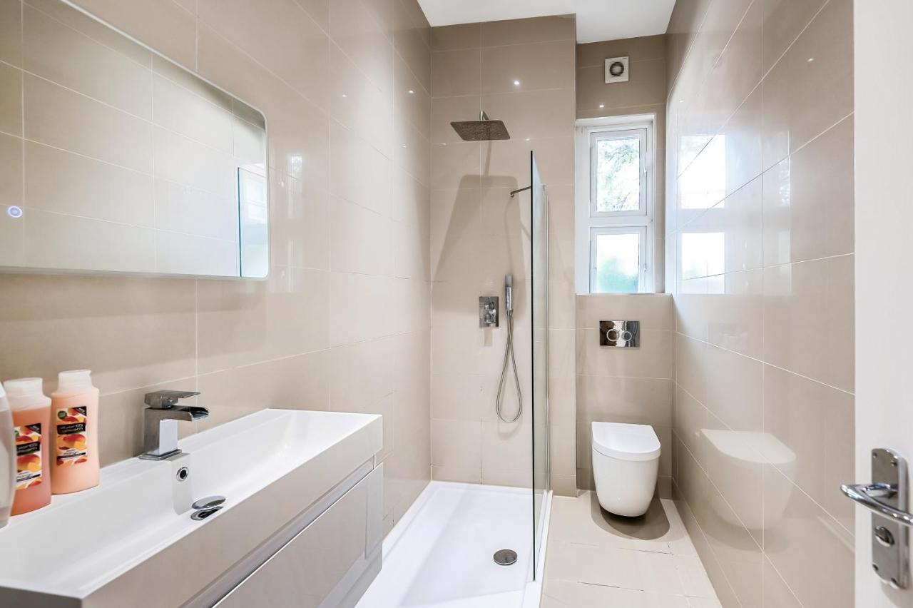 Modern And Light 2 Bed Flat In Sw2 Apartment ลอนดอน ภายนอก รูปภาพ
